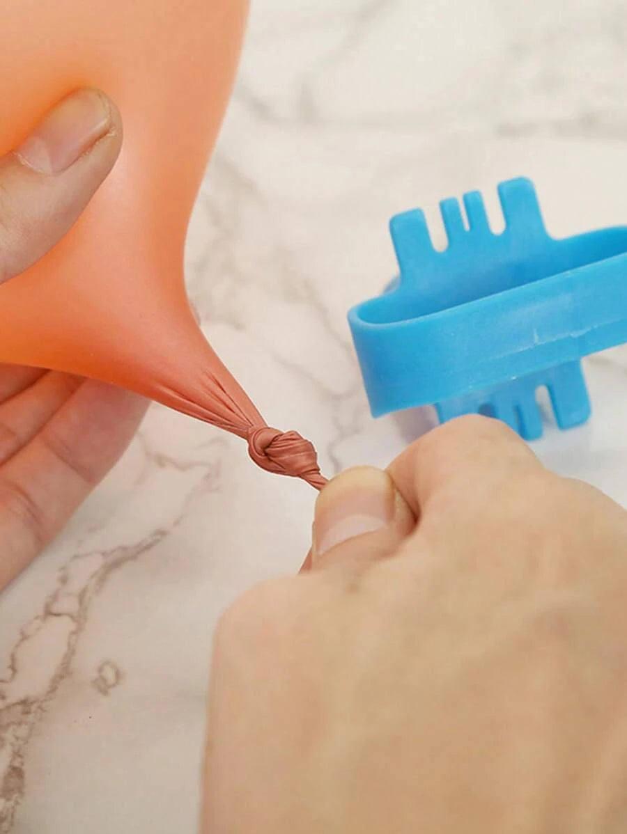 Balloon Knotter Tool – Plastic Finger Grip Clip for Easy Tying (3Pcs)