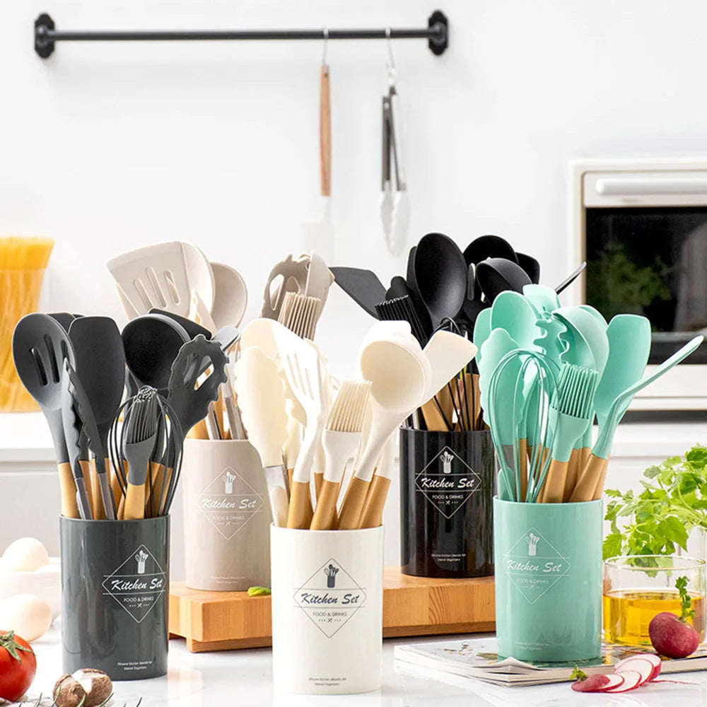 12-Piece Kitchen Utensil Set – Heat-Resistant Silicone Handle Tools