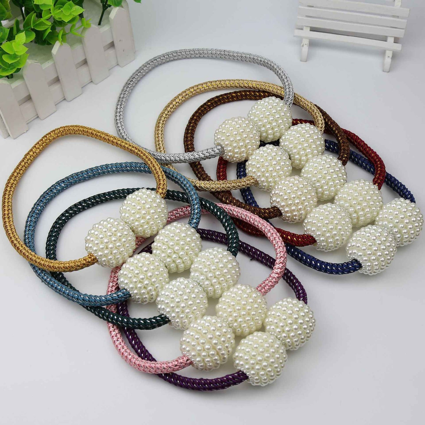 Magnetic Pearl Curtain Buckle Holders for Drapes – 2Pcs