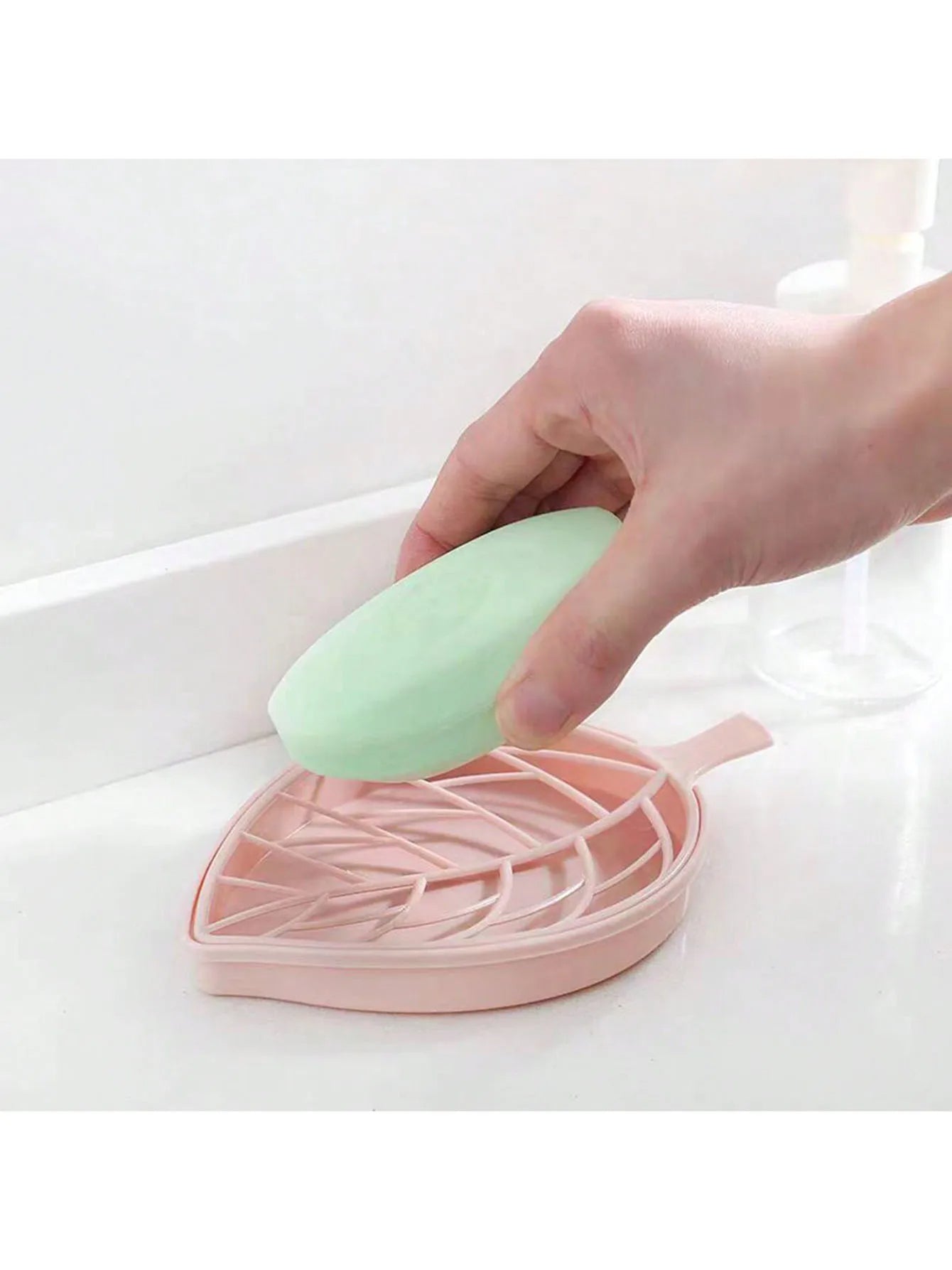 Leaf-Shaped Soap Holder with Drain for Bathroom