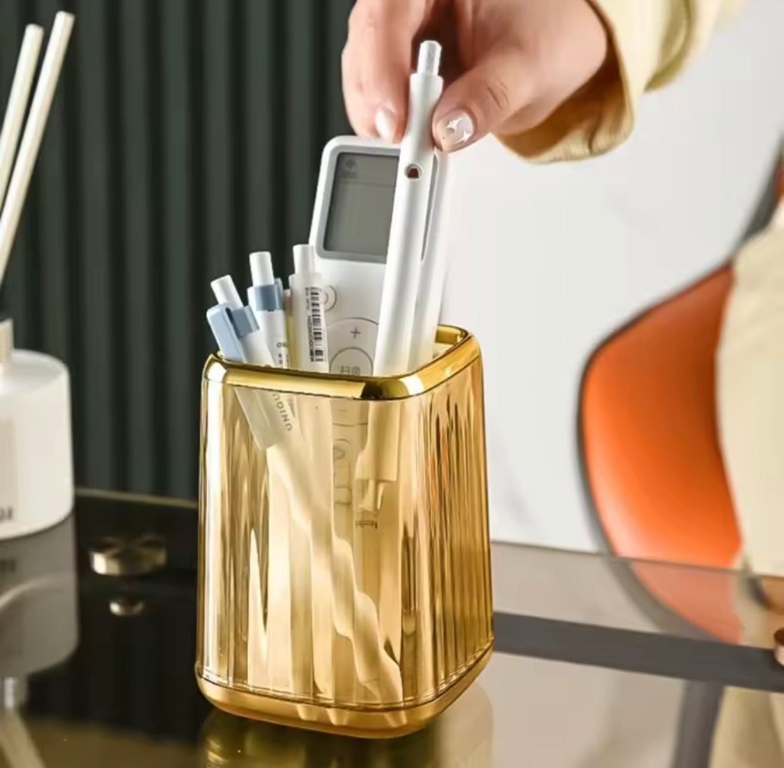 Decent Style Makeup Brush & Pen Holder