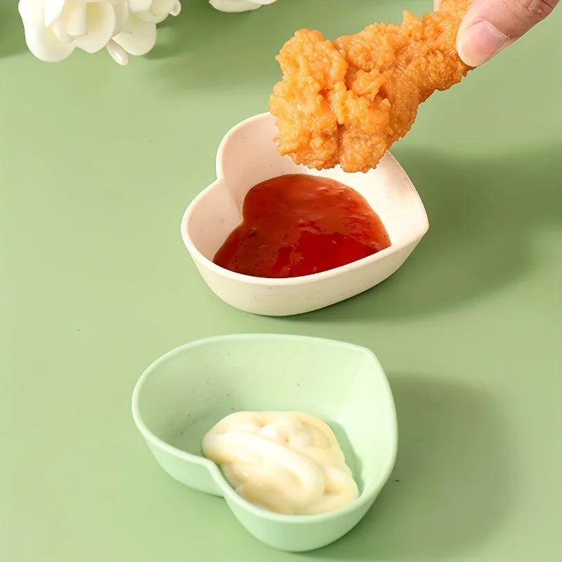 Heart-Shaped Plastic Sauce Plate for Kitchen & Dining 4Pcs