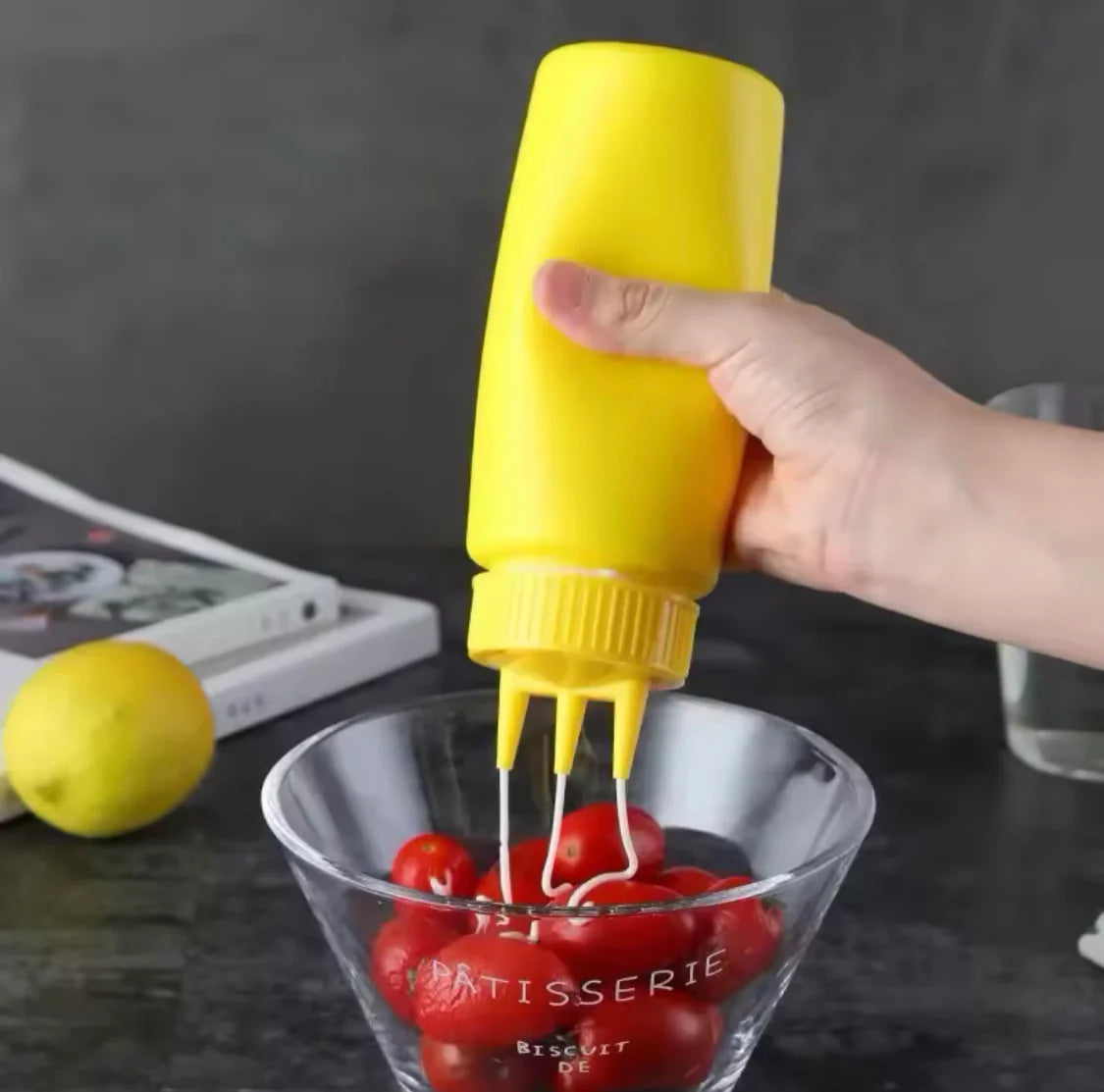 Squeeze Sauce Bottle with 3 Nozzles – Plastic Ketchup & Salad Dressing Bottle
