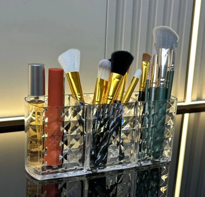 Acrylic 3-Grid Makeup Brush Organizer