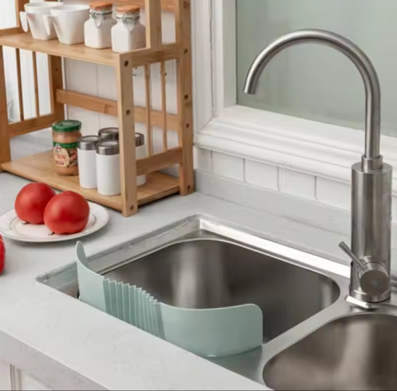 foldable splash stopper with sponge holder